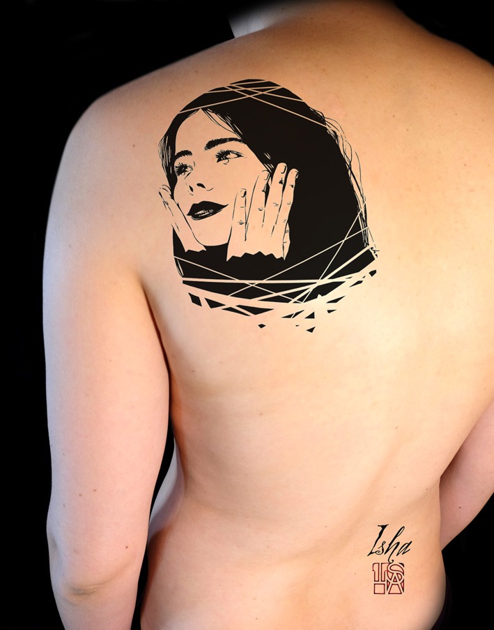 isha-daw-tattoo-Bjork-omoplate-black-tattoo
