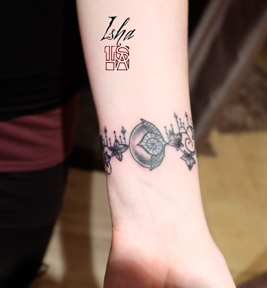 isha-daw-tattoo-bracelet-Loches