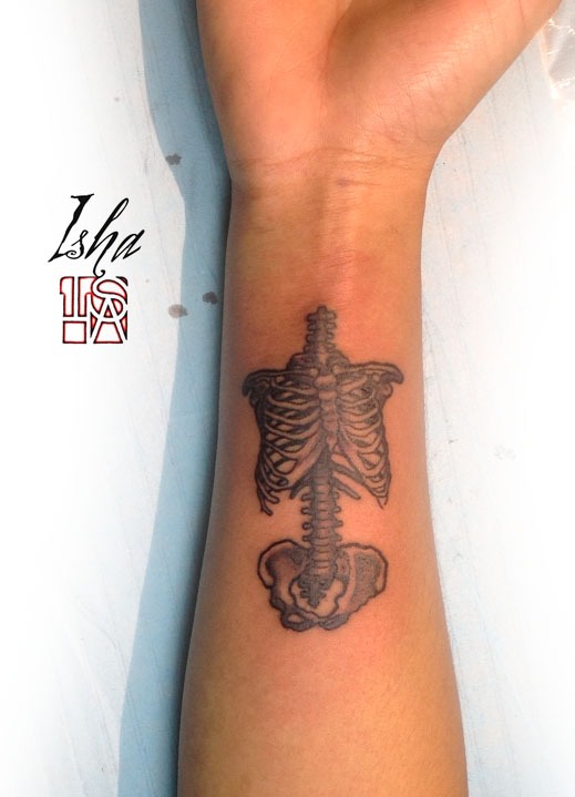 isha-daw-tattoo-skelisha-Loches