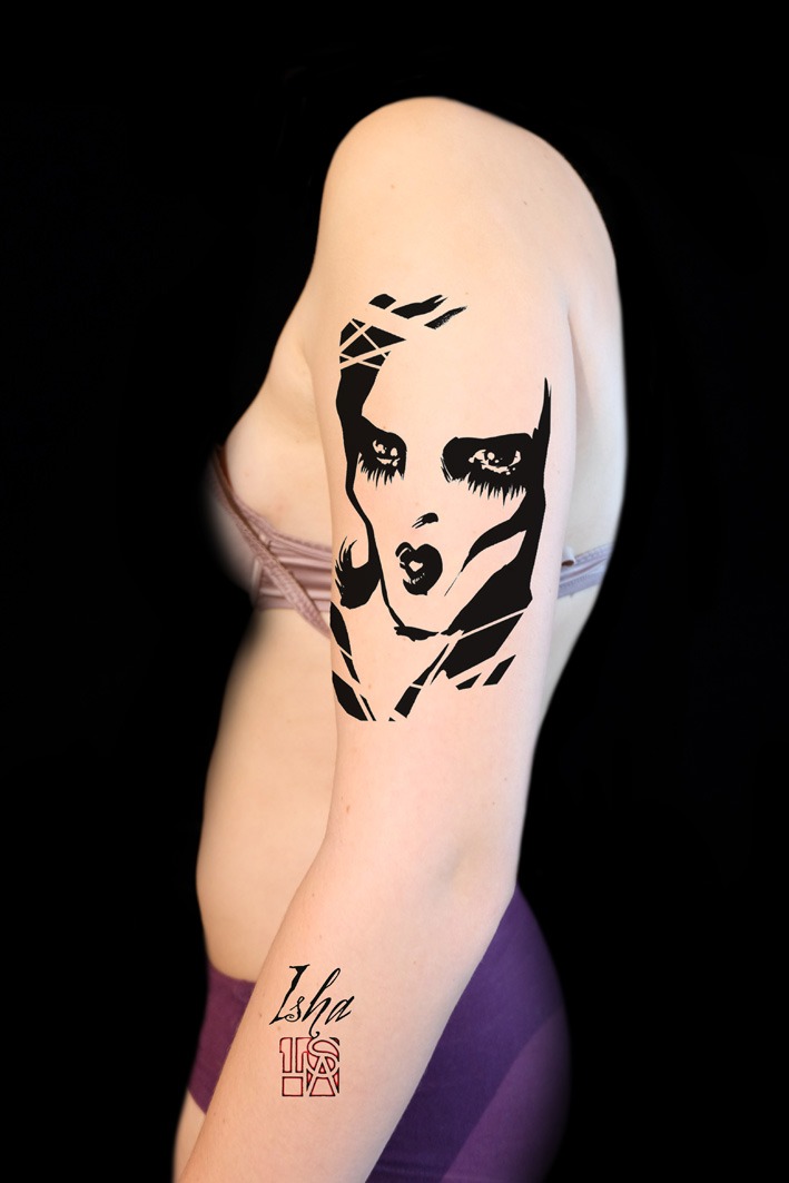isha-daw-tattoo-strange-black-tattoo-bras