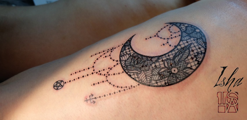 isha-lune-dentelle