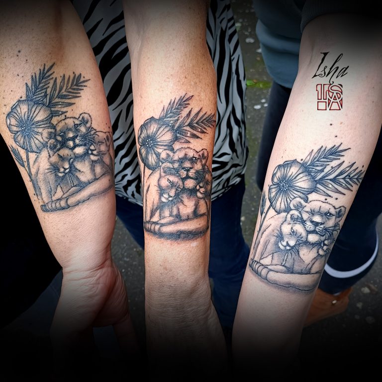 isha_daw_tattoo_tatouage_mere_filles_lionne